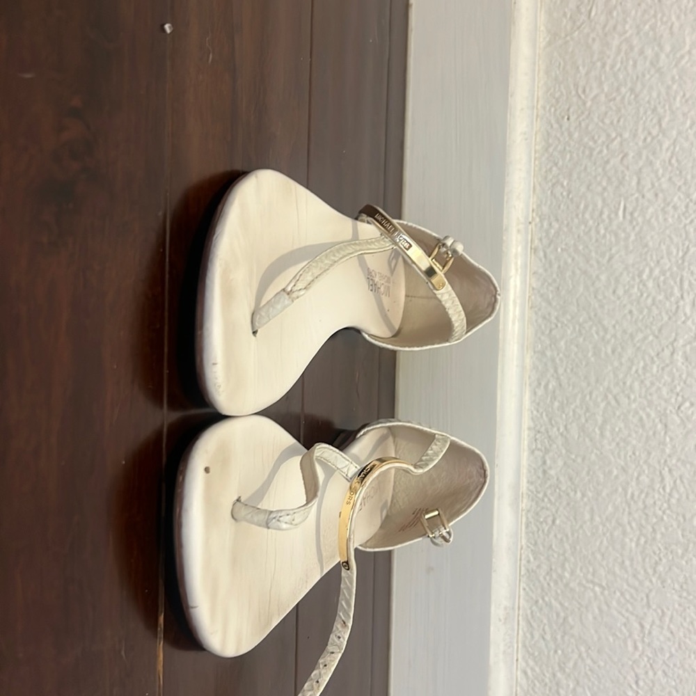 Michael kors white sandals 7.5 M